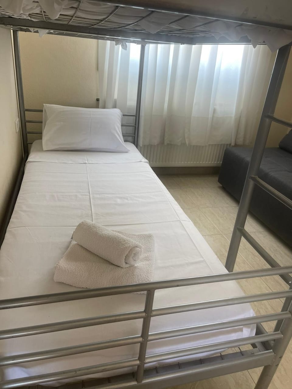 Bed, Photo of the whole room, Bedroom, bunk bed
