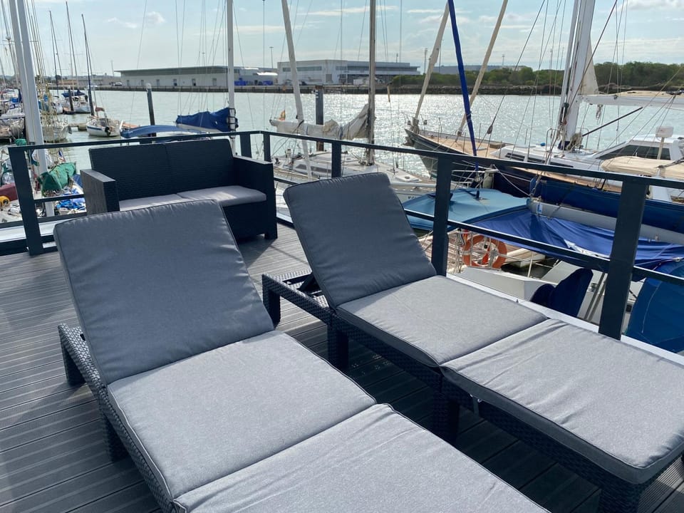 Solarium, River view