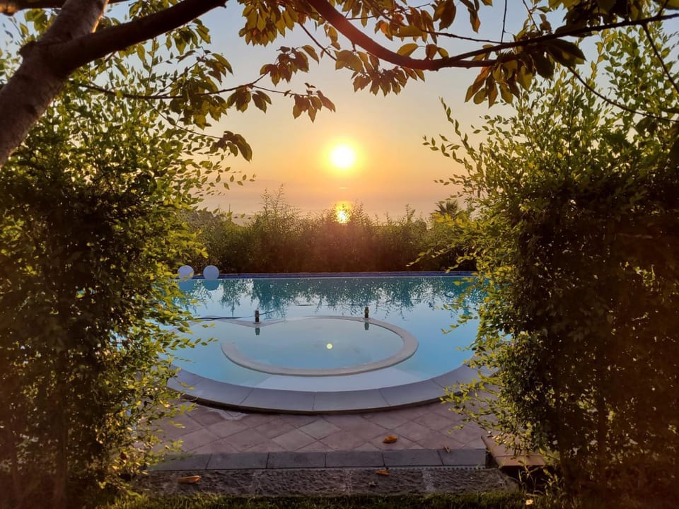 Natural landscape, Pool view, Sunrise
