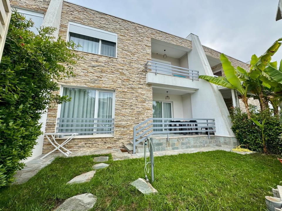 Property building, Garden view