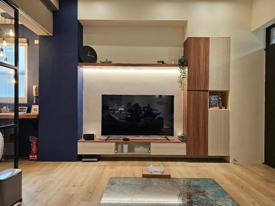 Communal lounge/ TV room, Communal lounge/ TV room, TV and multimedia, Living room, Evening entertainment