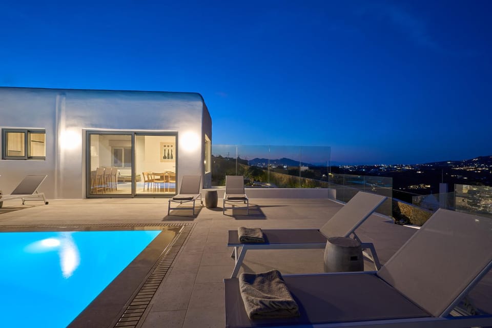 Property building, Night, Natural landscape, View (from property/room), Balcony/Terrace, Pool view, Swimming pool, sunbed