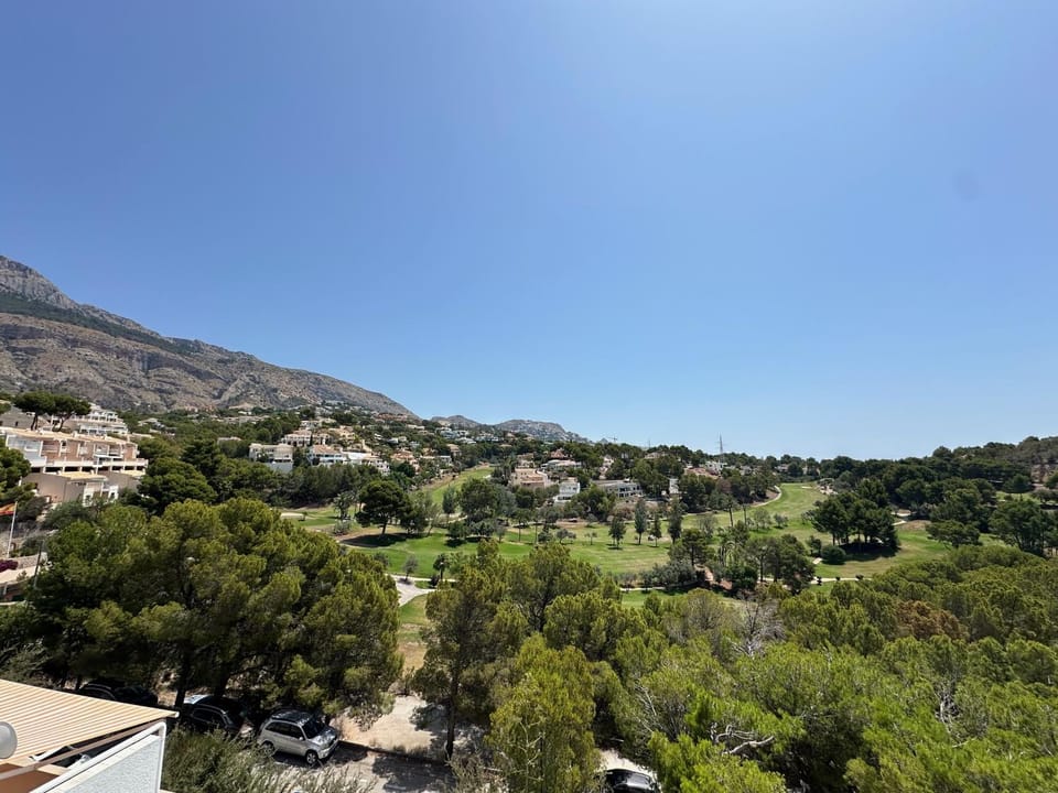 Mountain view, Sea view
