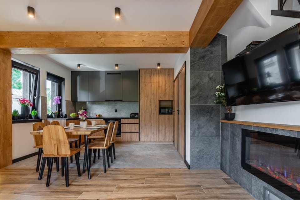 TV and multimedia, Kitchen or kitchenette, Living room, Seating area, Dining area, Evening entertainment, minibar
