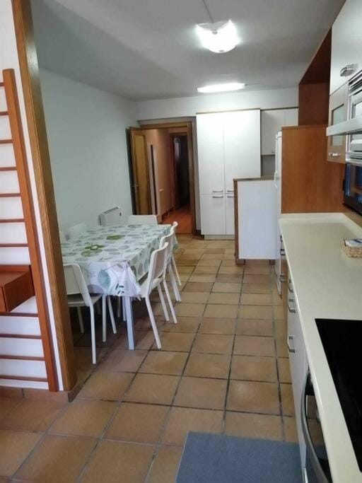 Dining area, minibar, pet friendly, stove