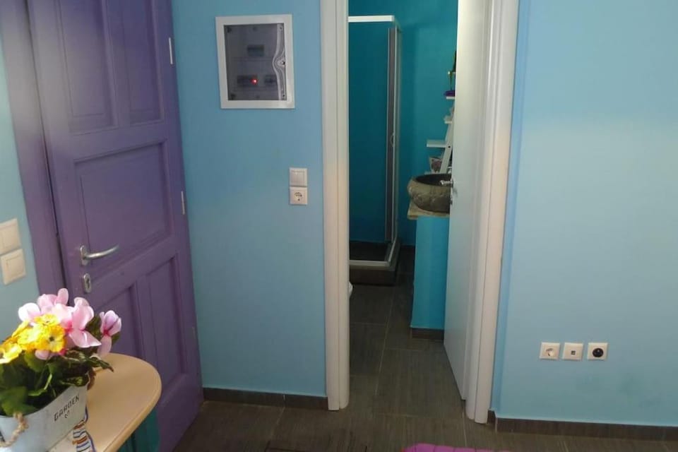 Vourkari Studio Apartment in Kea-Kythnos