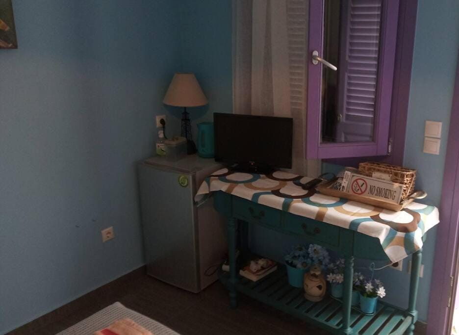 Vourkari Studio Apartment in Kea-Kythnos