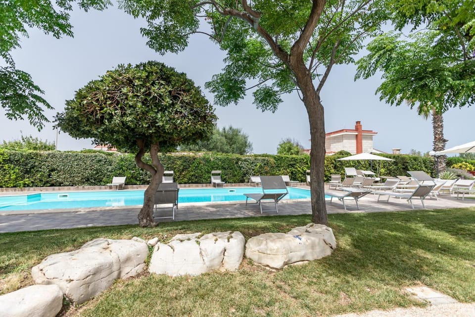 Garden, Swimming pool