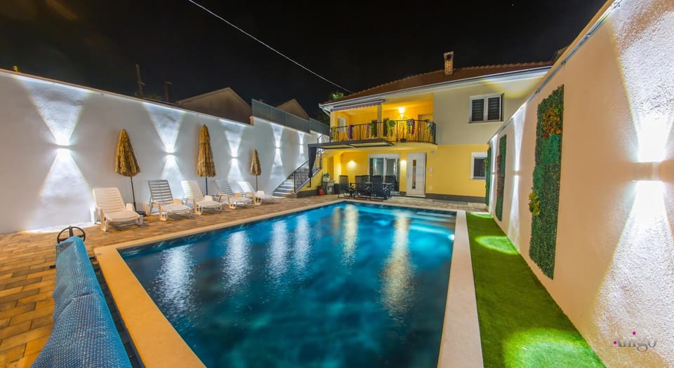 Pool view