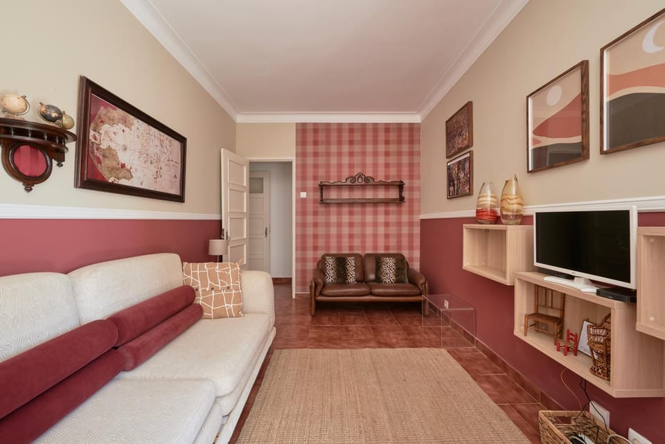 Communal lounge/ TV room