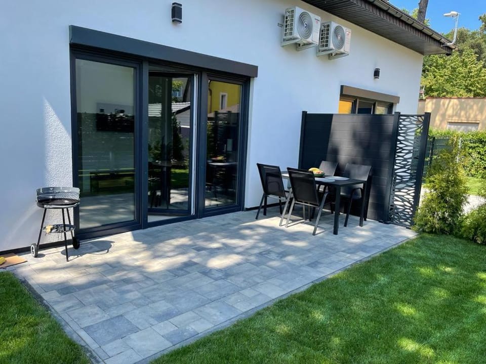 Apartamenty przy Parku -150m od plaży Apartment in West Pomeranian Voivodeship, Poland