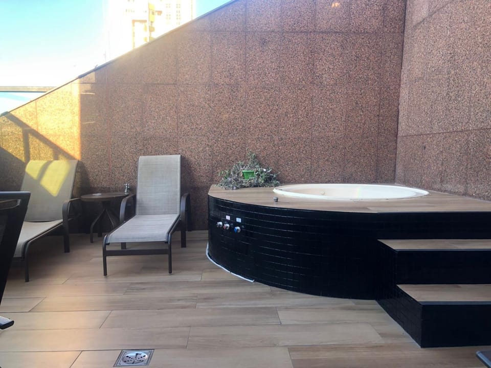 Hot Tub, Open Air Bath