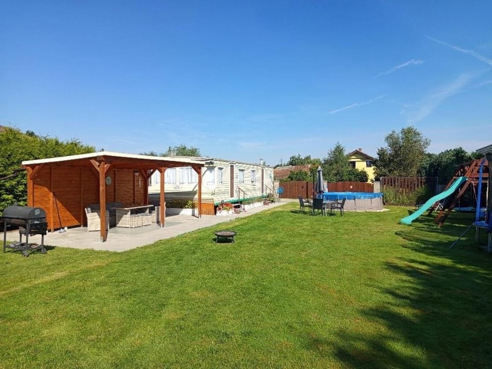 Mobilní dům u Mikeše Trhové Sviny - Rejta House in South Bohemian Region