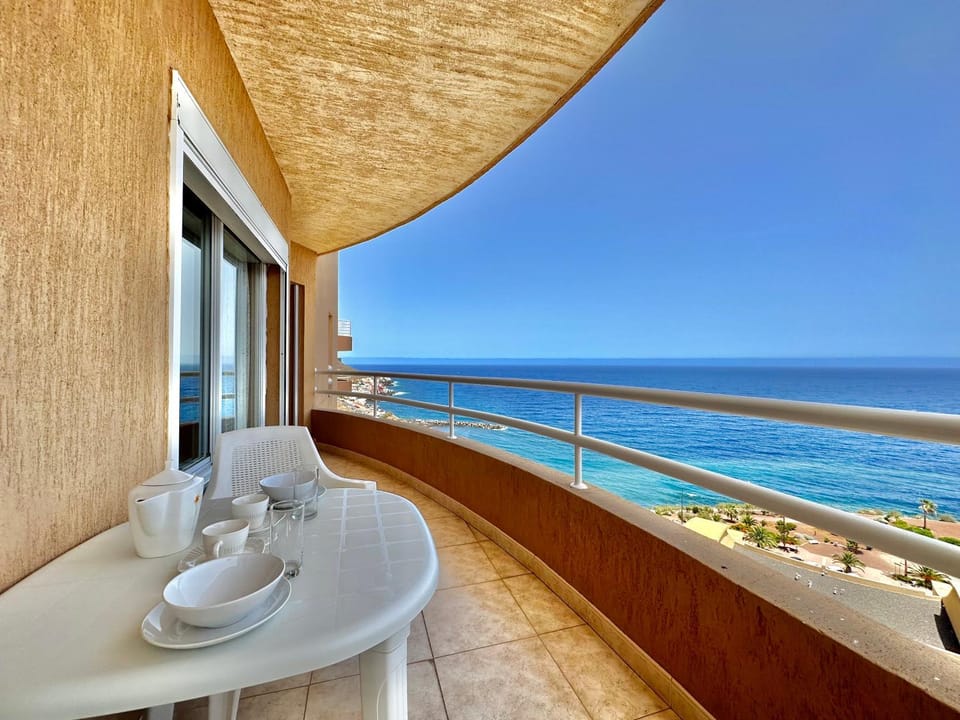 View (from property/room), Balcony/Terrace, Balcony/Terrace, Dining area, Sea view