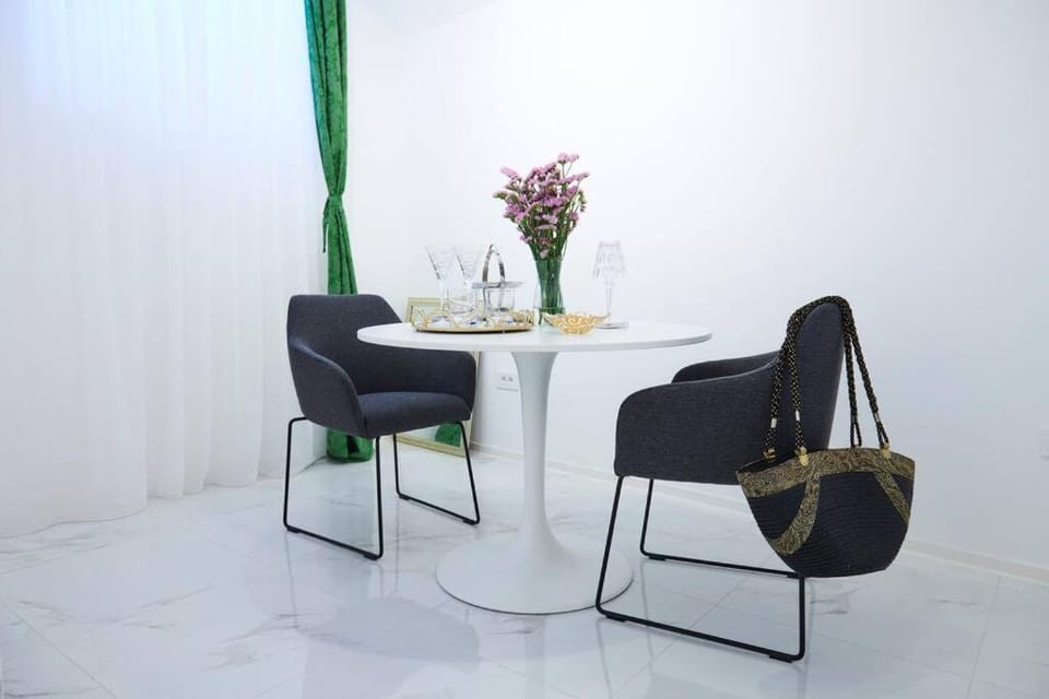 White Bliss Hideaway Apartment in Ljubljana