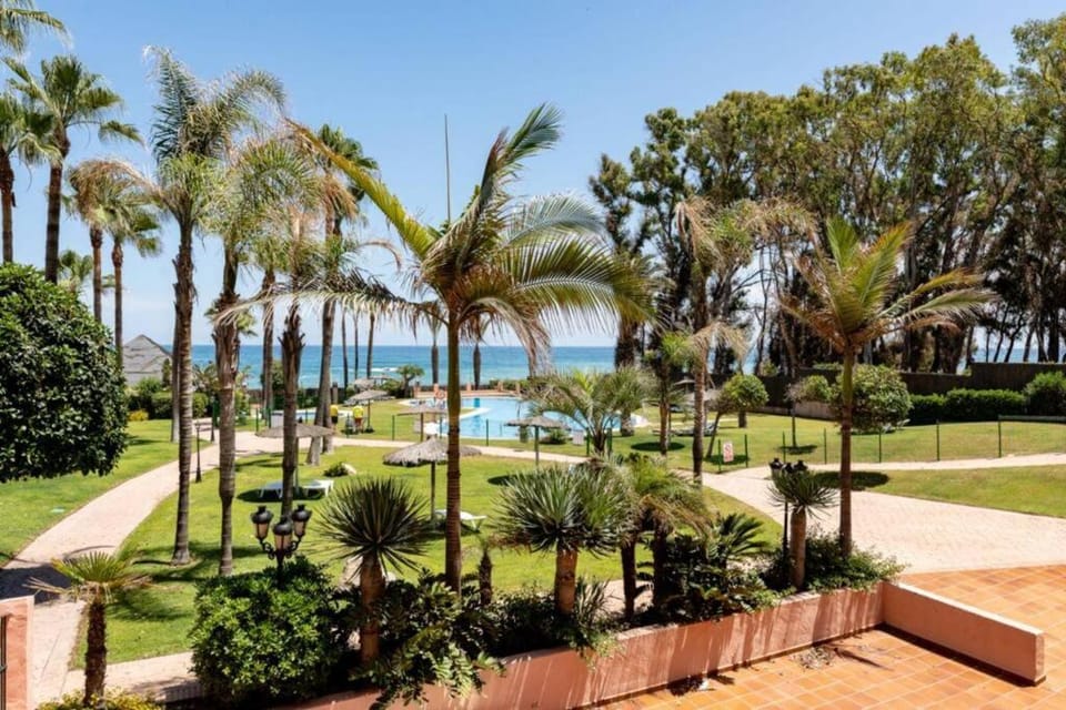 CT 240 - Beachfront Apartment -Don Juan Manilva Apartment in Costa del Sol