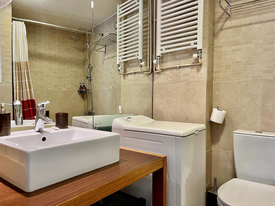 Toilet, Bathroom