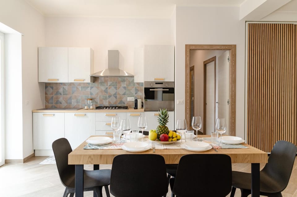 Dining area, Food, minibar, pet friendly, stove