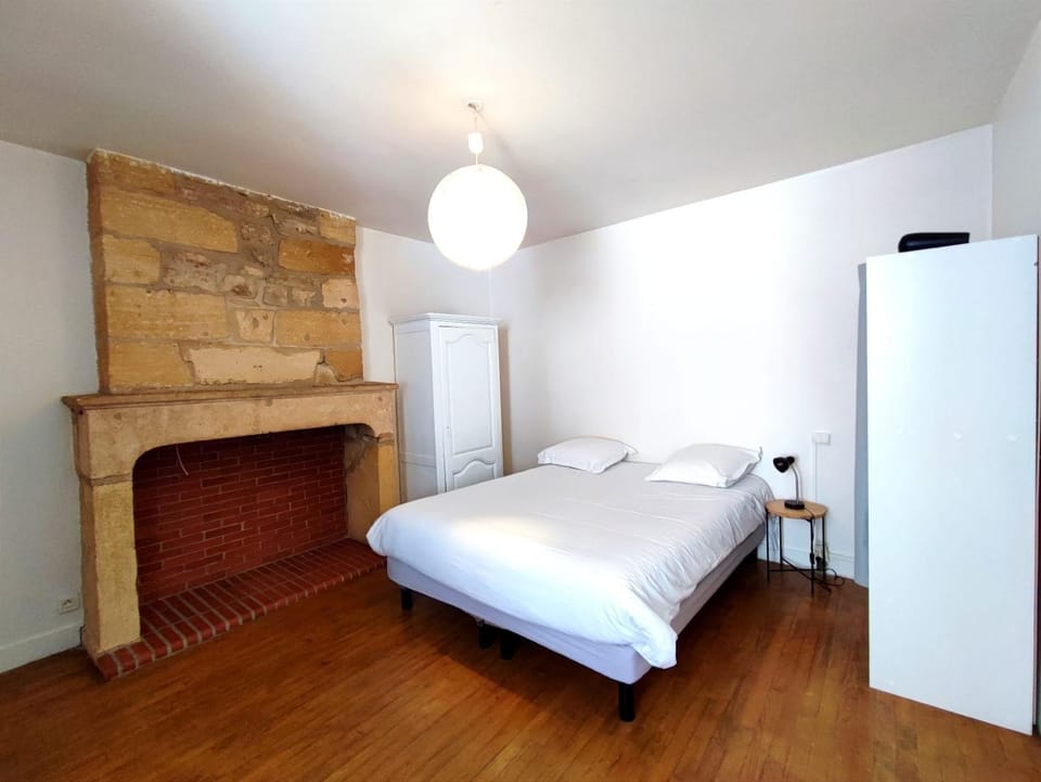 Bed, Bedroom, internet