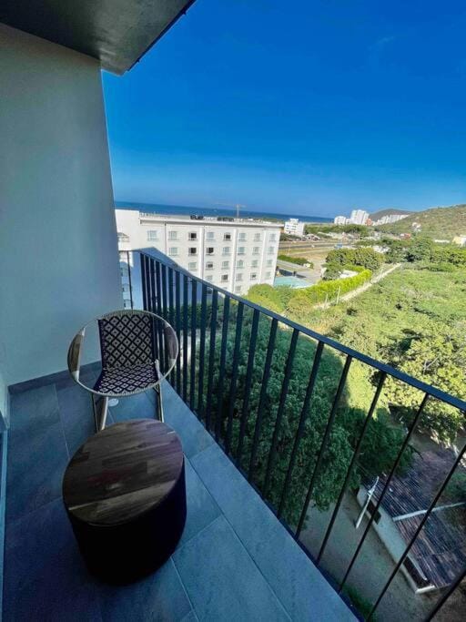 Natural landscape, View (from property/room), Balcony/Terrace