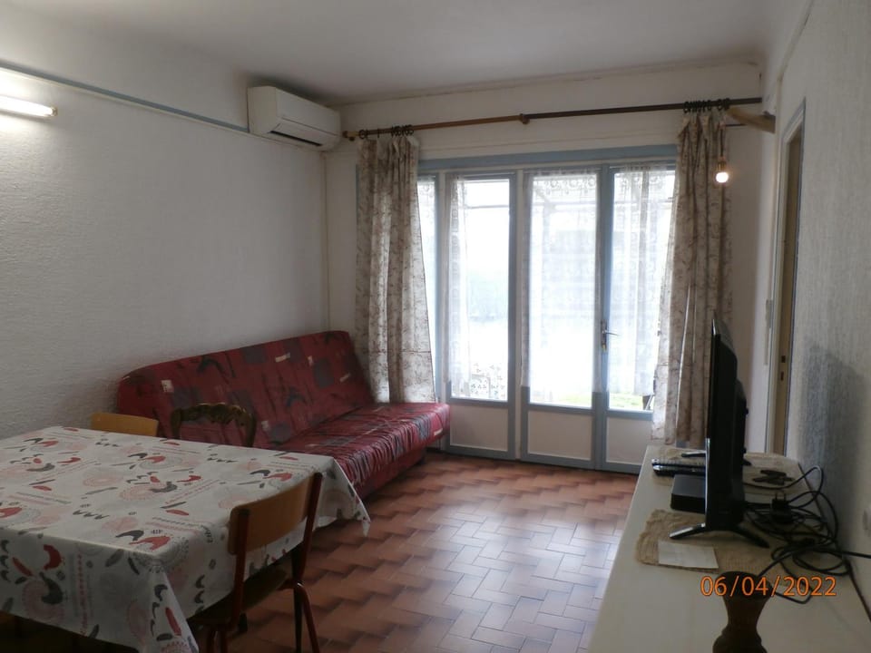 Location (1bis) dans un Mas avec piscine et parking Apartment in Argeles-sur-Mer