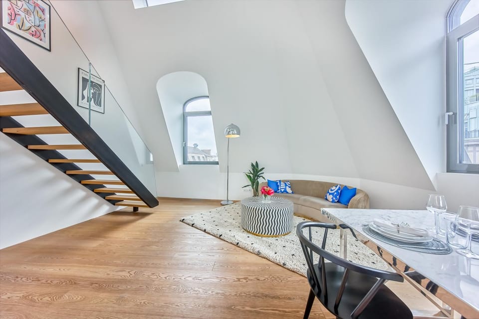 Living room, Dining area