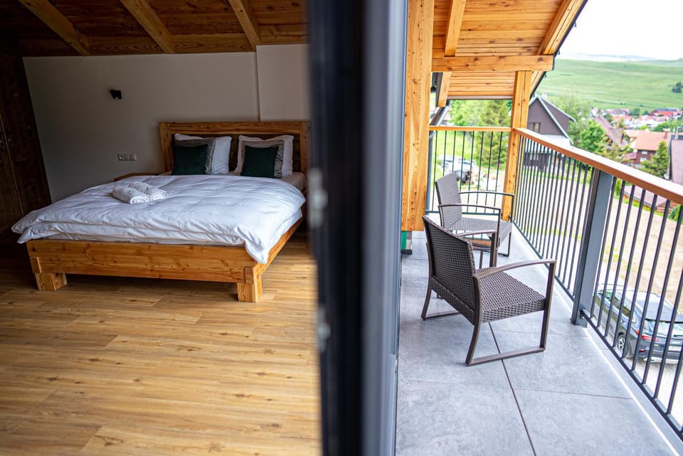 View (from property/room), Balcony/Terrace, Photo of the whole room, Bedroom