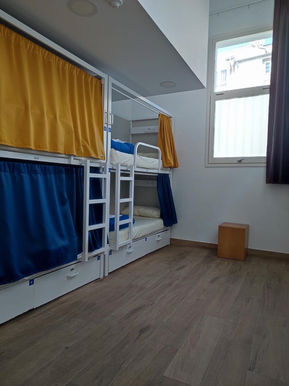Bed, Photo of the whole room, Bedroom, bunk bed