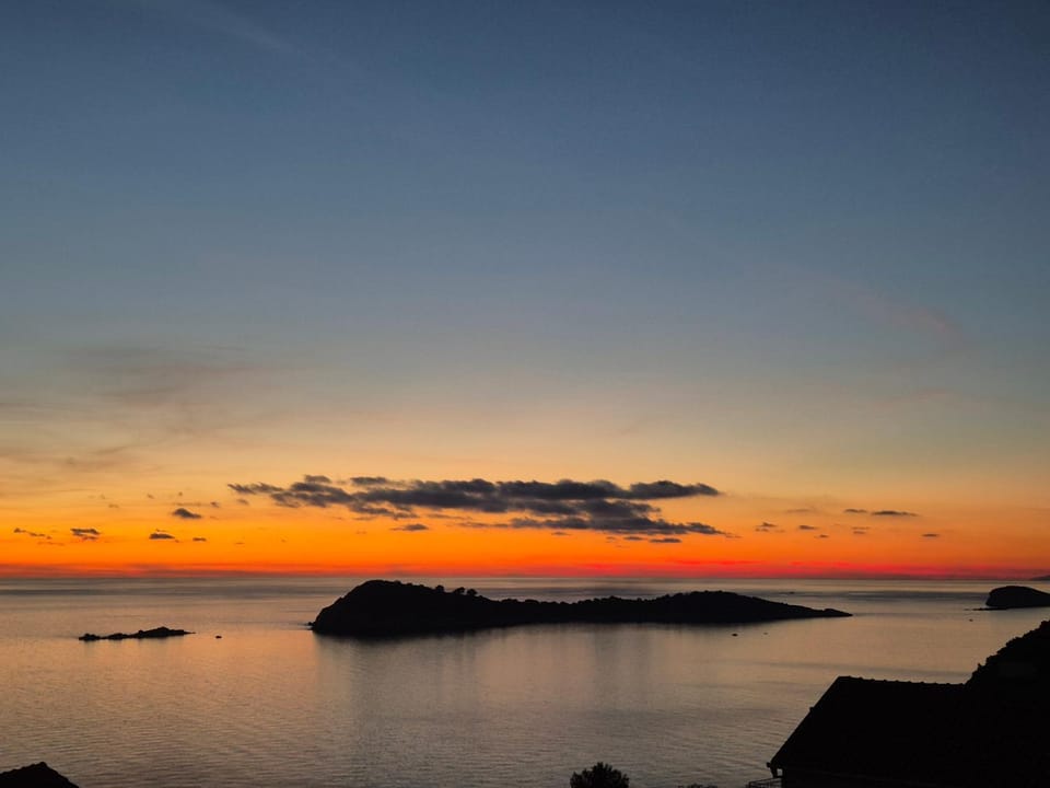 Nearby landmark, Sea view, Sunset