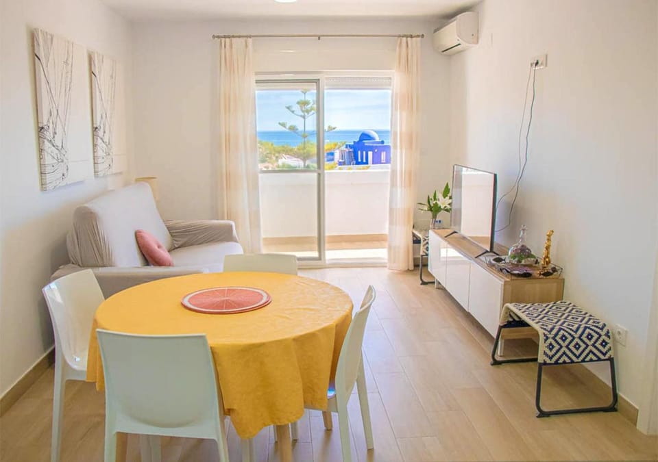 Communal lounge/ TV room, Balcony/Terrace, Balcony/Terrace