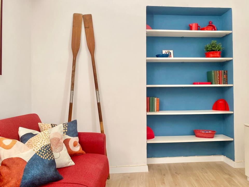 Library, Living room, Seating area