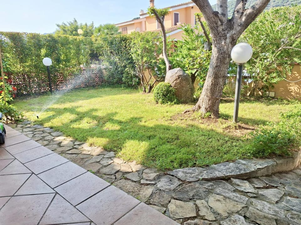 Casa vacanze Campulongu a 150 mt dal mare, Villa Carolina House in Sardinia