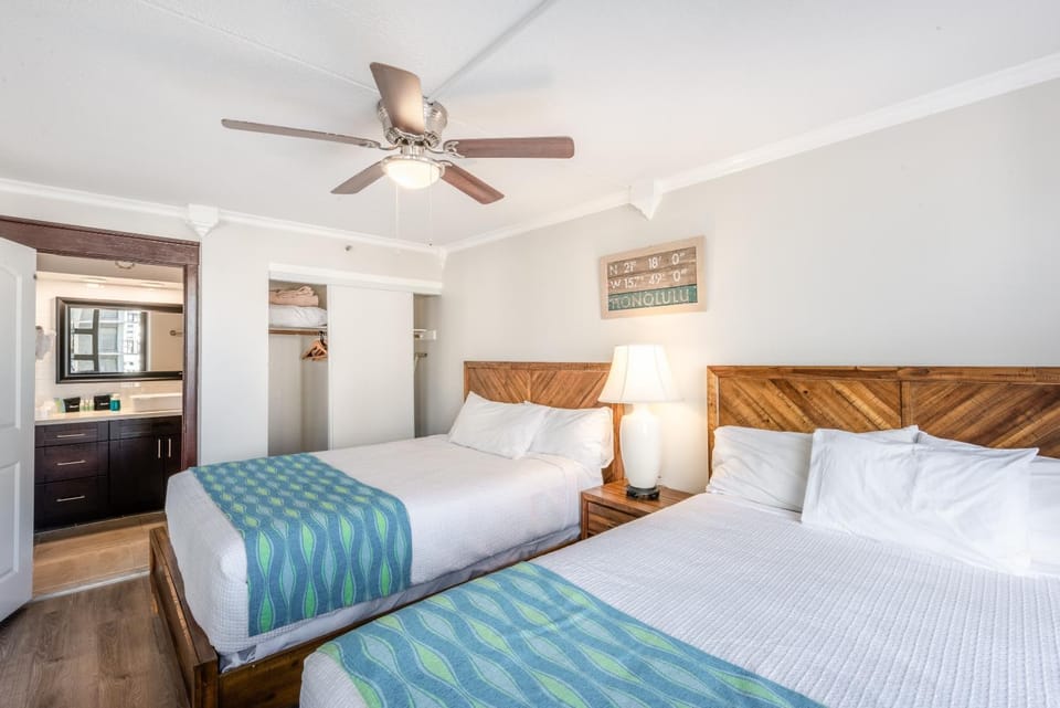 Breezy 12th Floor Waikiki Condo with FREE Parking Apartment in Honolulu
