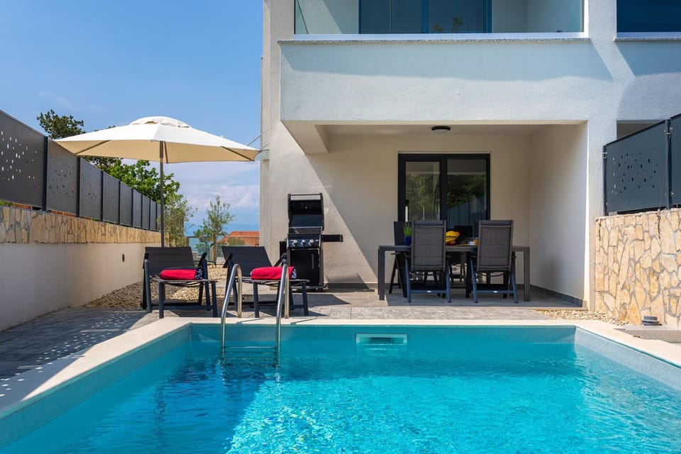 Patio, Seating area, Swimming pool