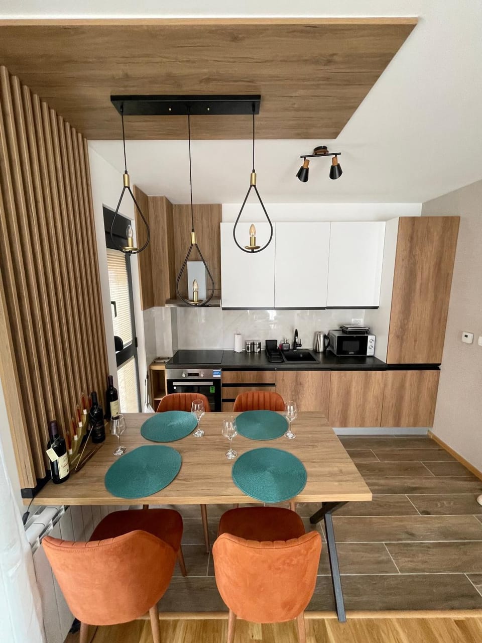 Kitchen or kitchenette, Dining area, minibar, pet friendly, stove