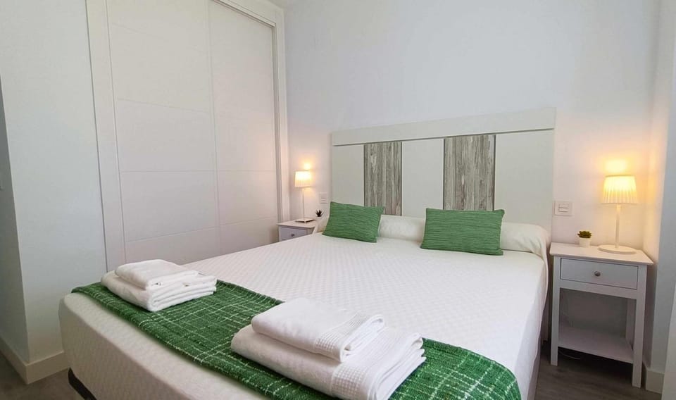 Piso nuevo La Princesa centro y playa Apartment in Malaga