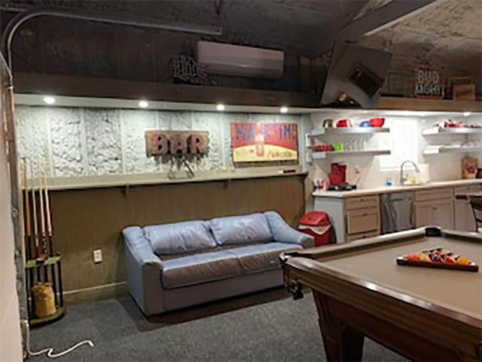 Kitchen or kitchenette, Living room, Seating area