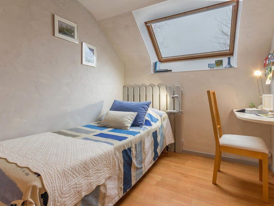 Chambre tout confort près du canal à Blain, accès handicapés, WiFi, TV, coin cuisine - FR-1-306-1255 Bed and Breakfast in Pays de la Loire