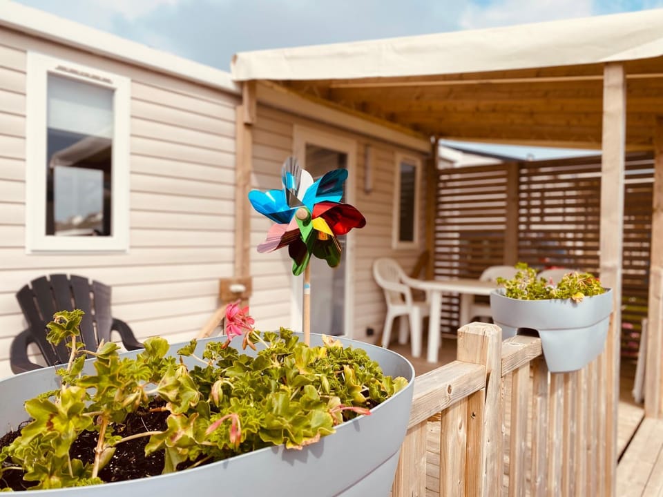 Mobilhome P27 6 personnes climatisé Campground/ 
RV Resort in Le Portel