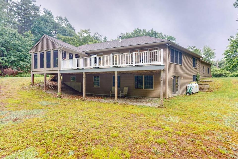Panther Run River Retreat House in Casco