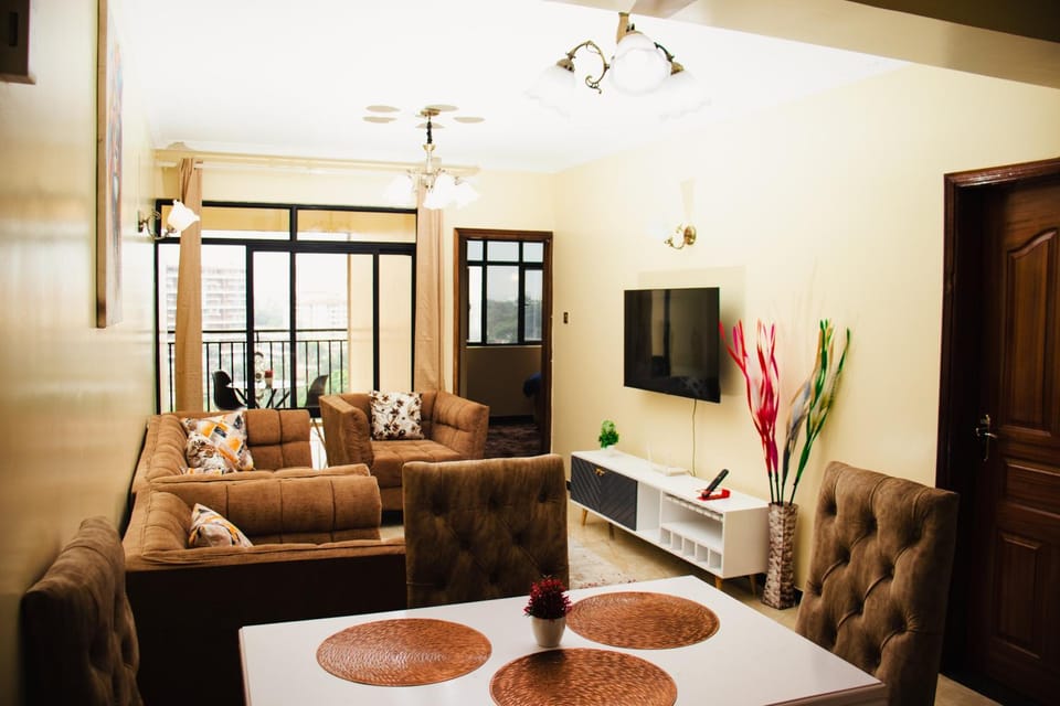 TV and multimedia, Living room, Seating area, Evening entertainment