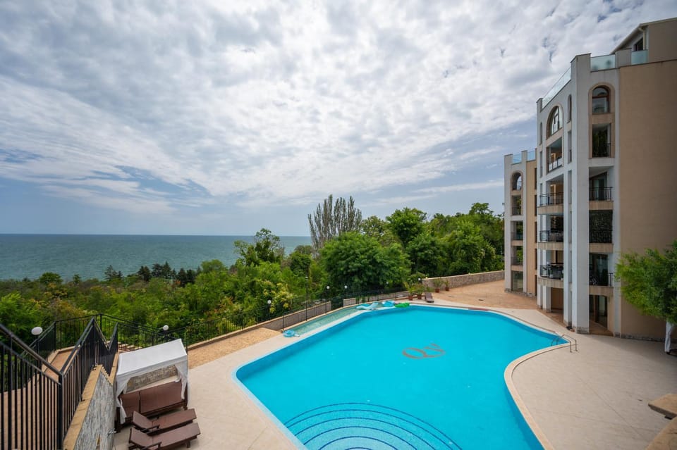 View (from property/room), View (from property/room), Pool view, Sea view, Sea view, Area and facilities, Swimming pool, sunbed