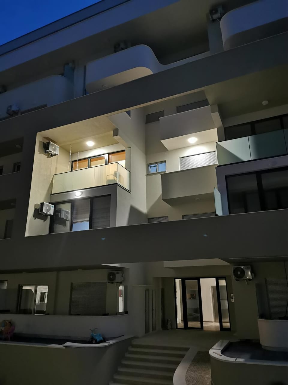 Property building, Balcony/Terrace