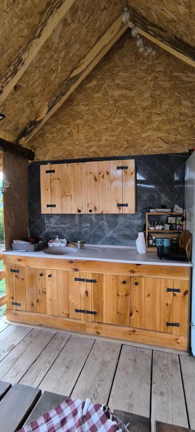 Bungalows Malagić Campground/ 
RV Resort in Montenegro