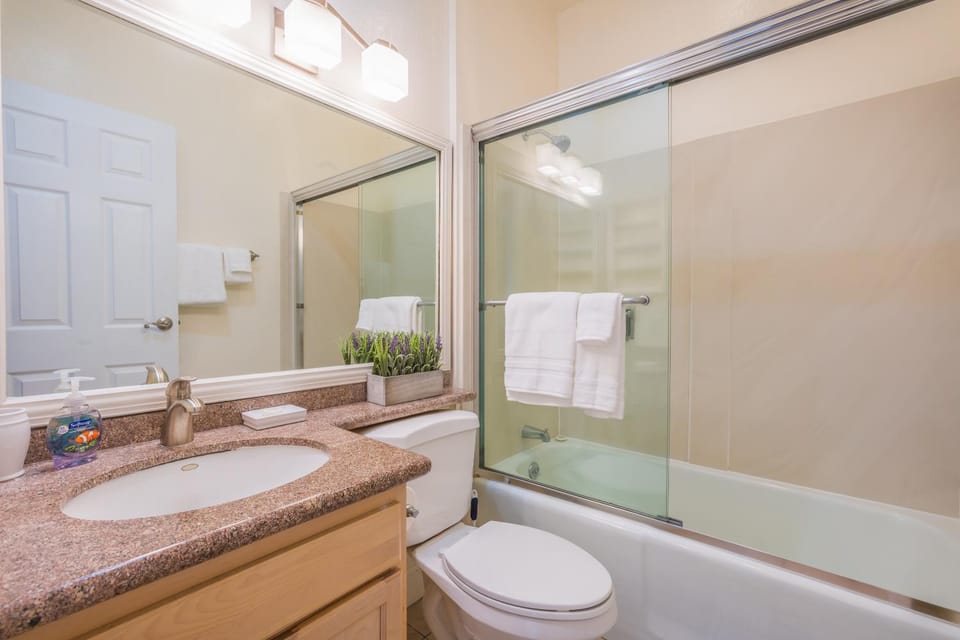 Oceanfront 1 BR Condo at Kaha Lani KL309 House in Kauai