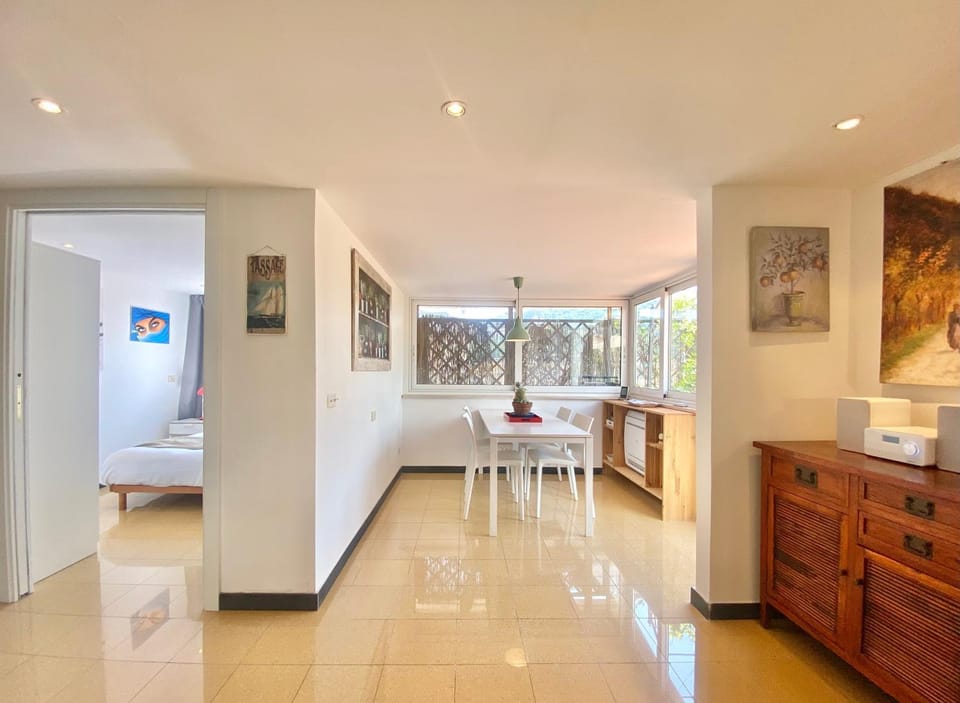 Dining area, Bedroom