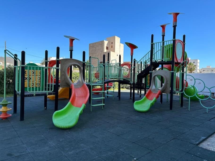 Day, Children play ground