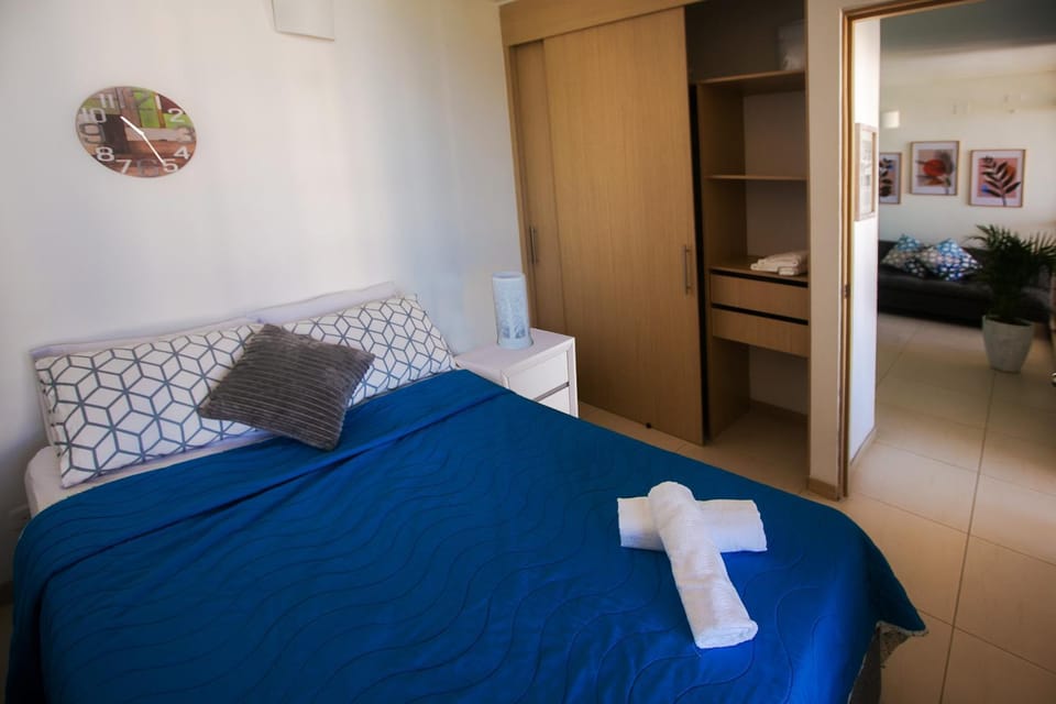 Bedroom, towels