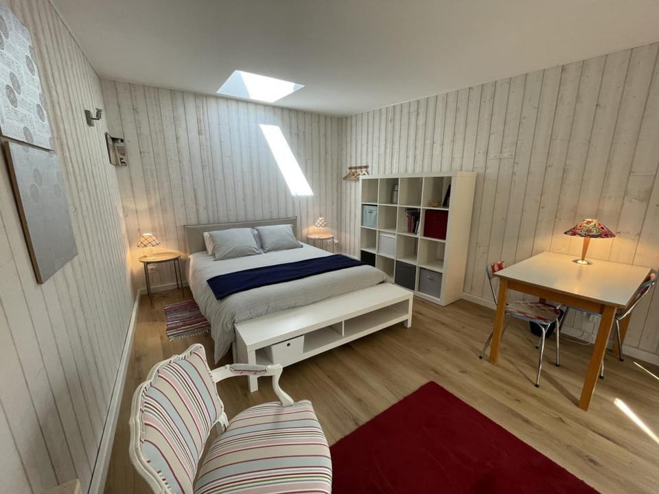 Studio calme, terrasse privative en ville - 2 pers. - FR-1-381-536 Apartment in Tours