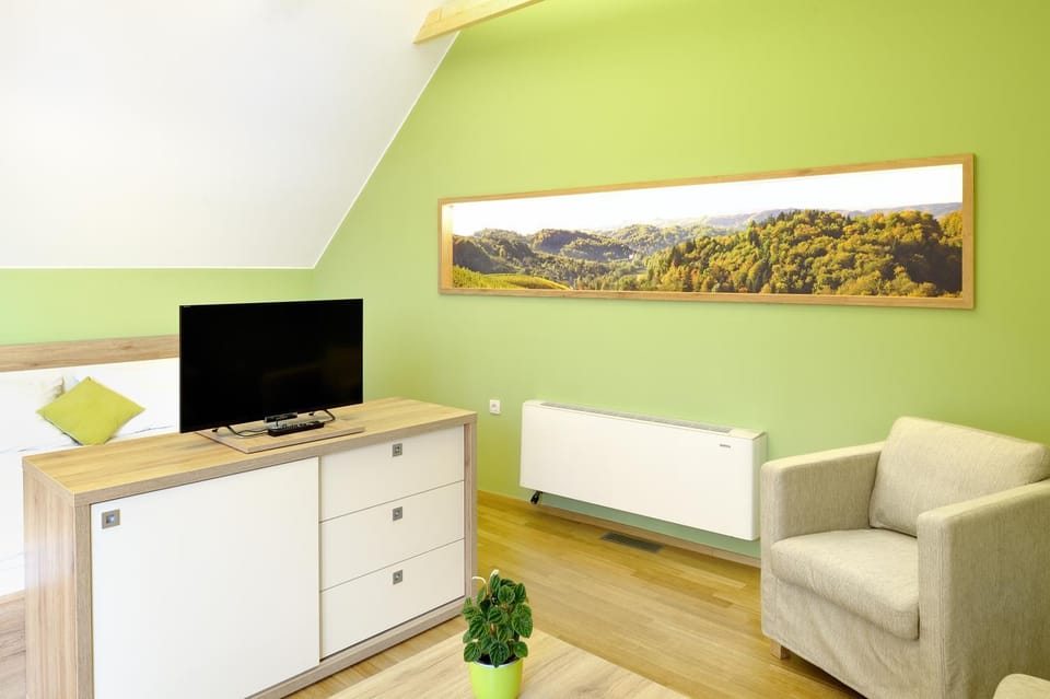Living room, Bedroom